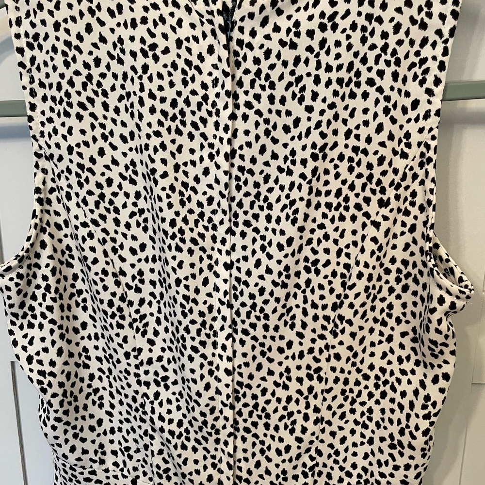 H&M Monochrome Patterned Top - Picture 7 of 7